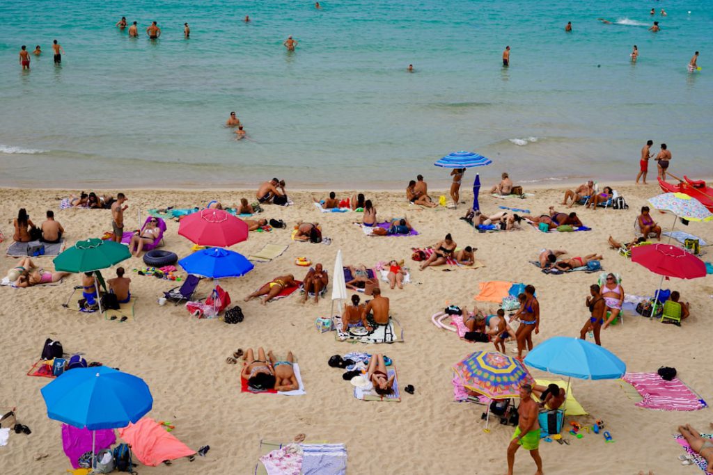 המלצות לקיץ הקרוב – יעדי תיירות פופולריים ושינויי אקלים המשפיעים על הנופש